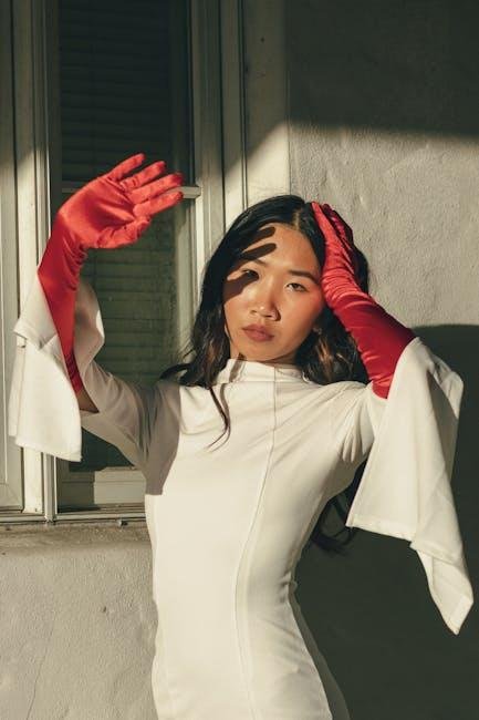 Statement Gloves: Function Meets Fashion